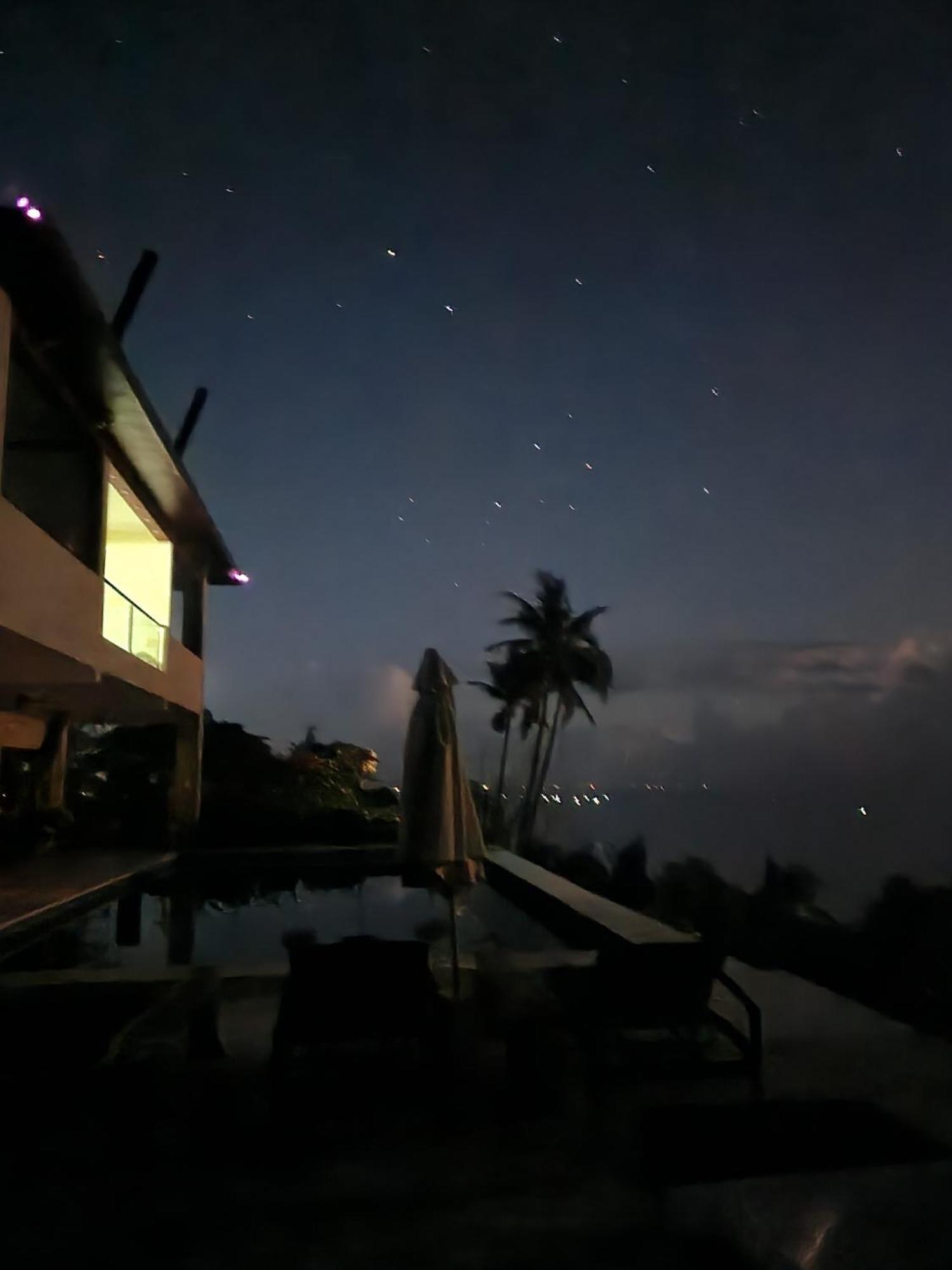 Villa Umbrella Senggigi Exterior photo